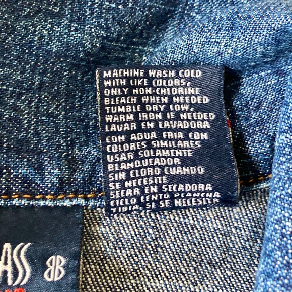 LIKE NEW Bill Blass Denim Jacket - Darkwash - Picture 8 of 8